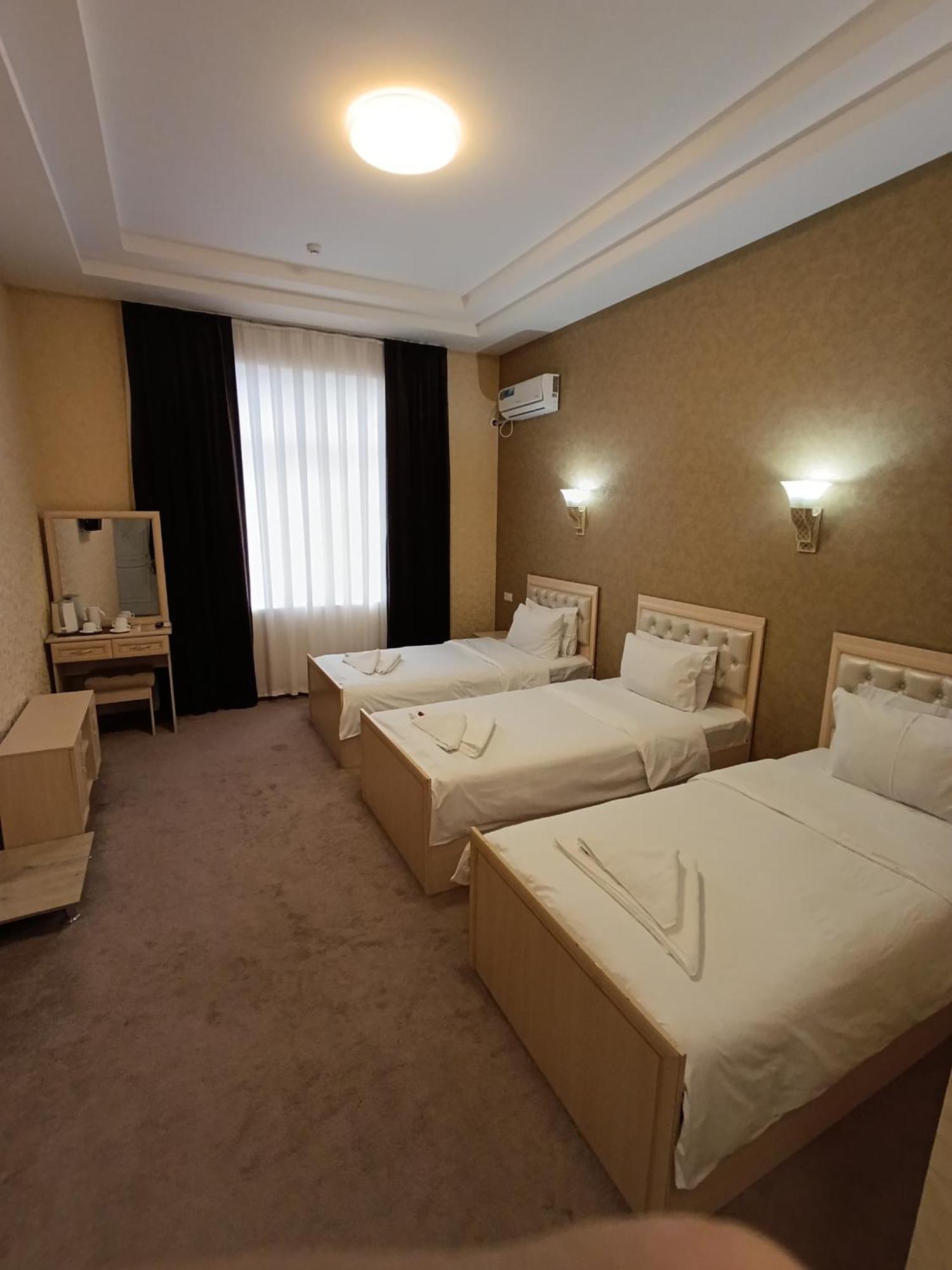 Grand Caravan طشقند المظهر الخارجي الصورة