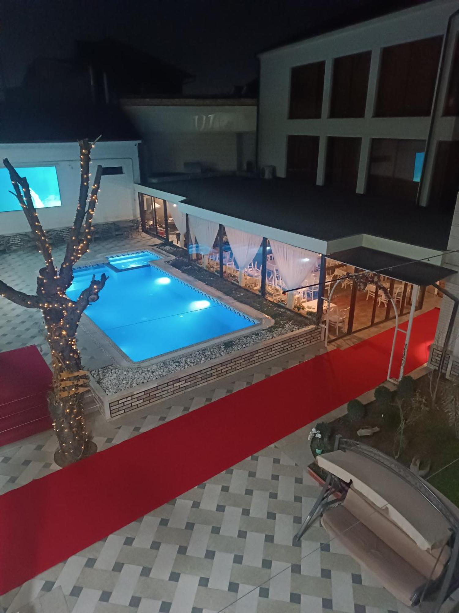 Grand Caravan طشقند المظهر الخارجي الصورة